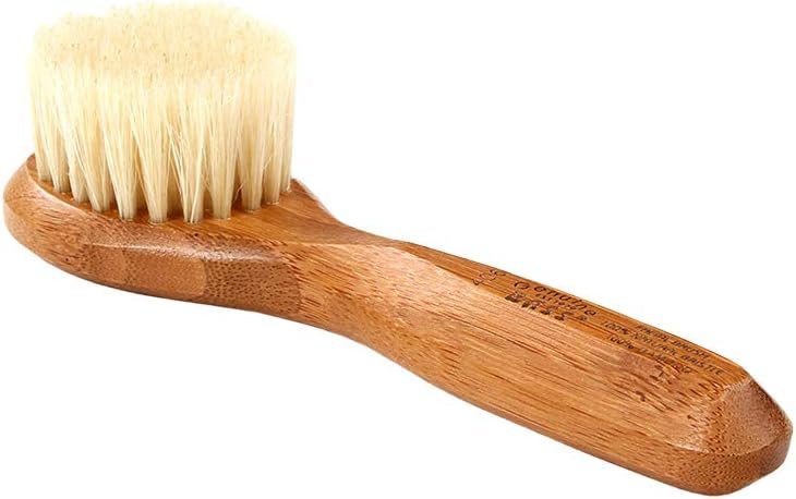 Facial Cleansing Brush – Natural Bristle Wood Handle