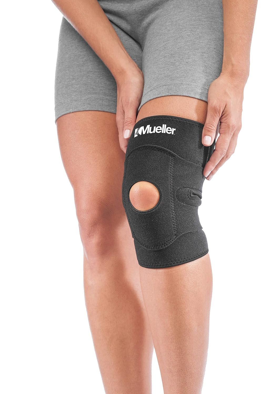 MUELLER Sports Medicine 4-Way Adjustable Knee Brace for Men and Women, Knee Stabilizer for Compression and Pain Relief Support, Ideal for Arthritis, Sprains, Black, One Size